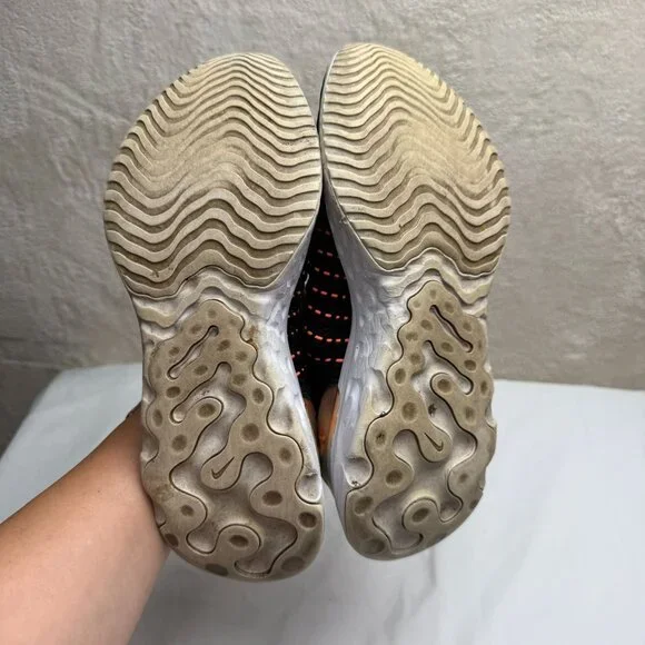 Nike React Phantom Run Flyknit Premium Womens 9 Lightweight Running Shoes - Picture 7 of 9